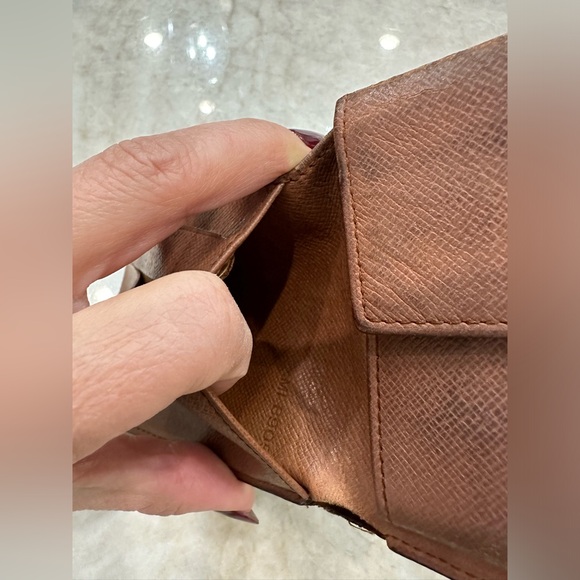 Pre loved Louis Vuitton Monogram Marco Bifold
Wallet Brown - Picture 10 of 14